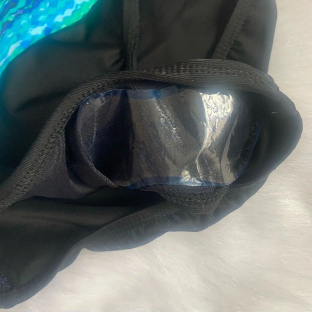 Miraclesuit Escape Underwired One Piece Swim Suit - Picture 8 of 10
